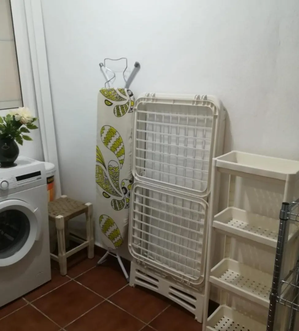 Apartamento Centrico En Granada Con Garaje Gratis.